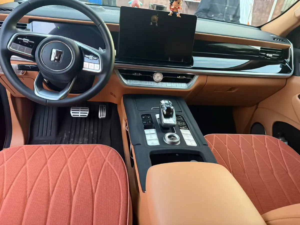2023 Tank 500 2.0T 252HP L4 9AT PHEV 37.1KWH,autocango,china used car exporter,china ev exporter,chinese used car exporter,chinese used ev exporter