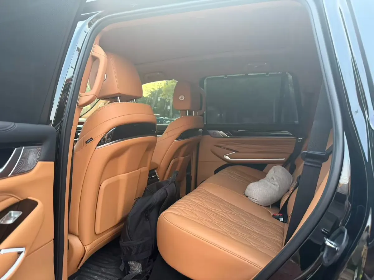 2023 Tank 500 2.0T 252HP L4 9AT PHEV 37.1KWH,autocango,china used car exporter,china ev exporter,chinese used car exporter,chinese used ev exporter