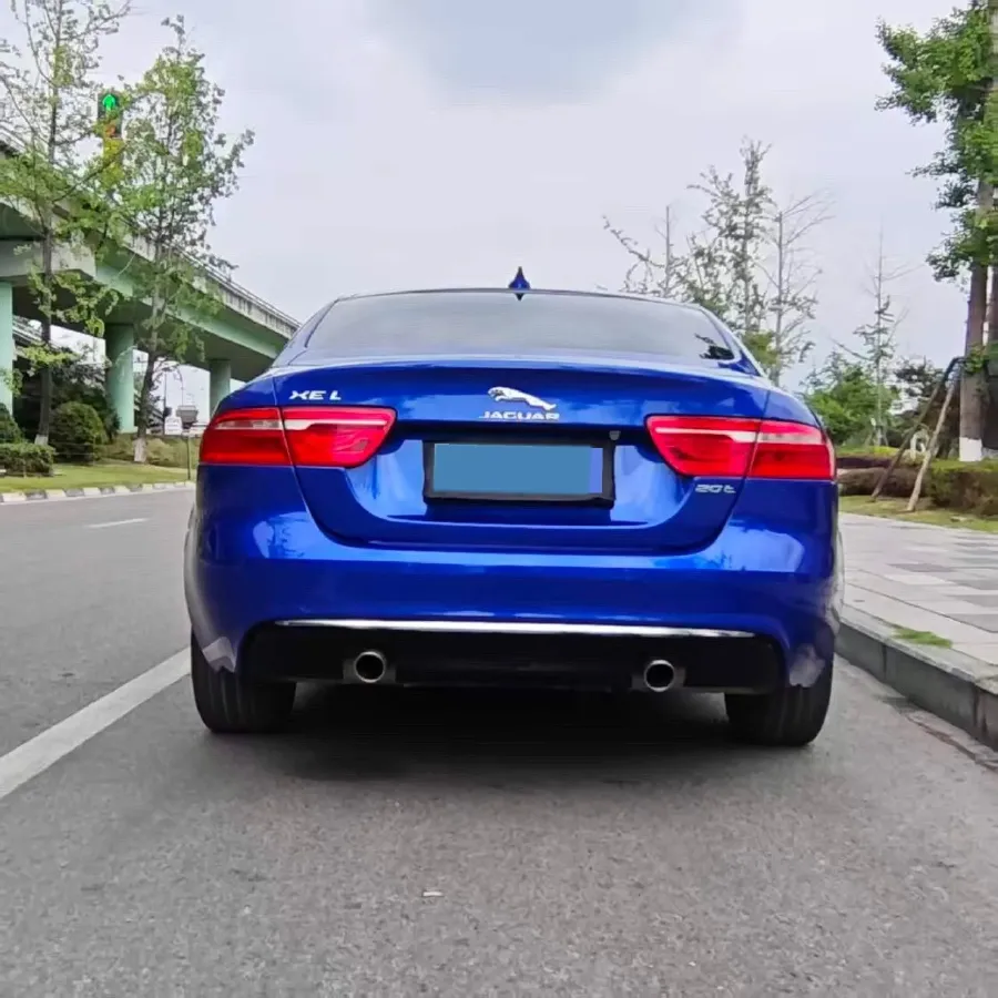 2019 Jeep Cherokee 2.0T 265HP L4 9AT,autocango,china used car exporter,china ev exporter,chinese used car exporter,chinese used ev exporter