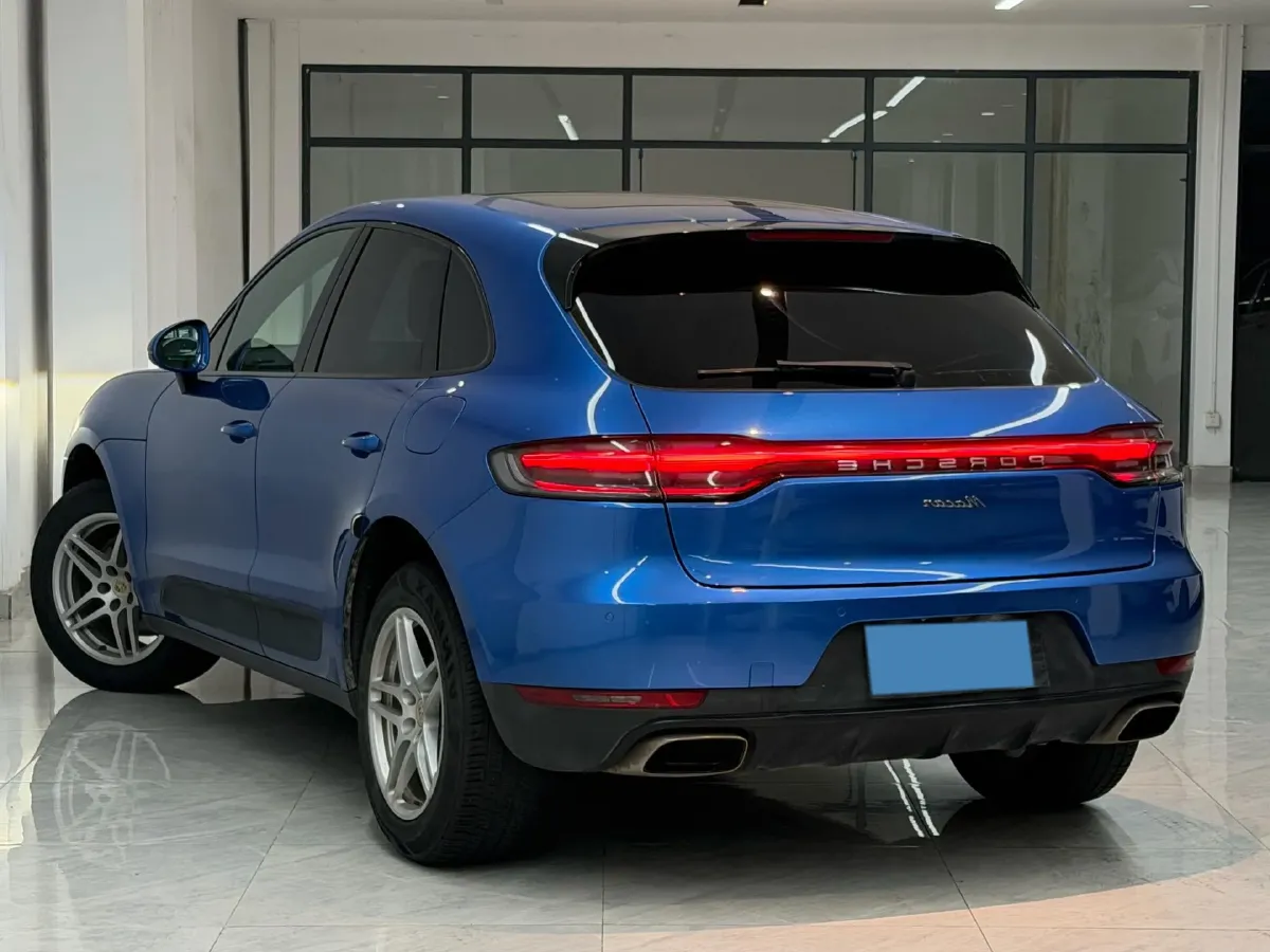 2018 Porsche Macan 2.0T 252HP L4 7DCT,autocango,china used car exporter,china ev exporter,chinese used car exporter,chinese used ev exporter