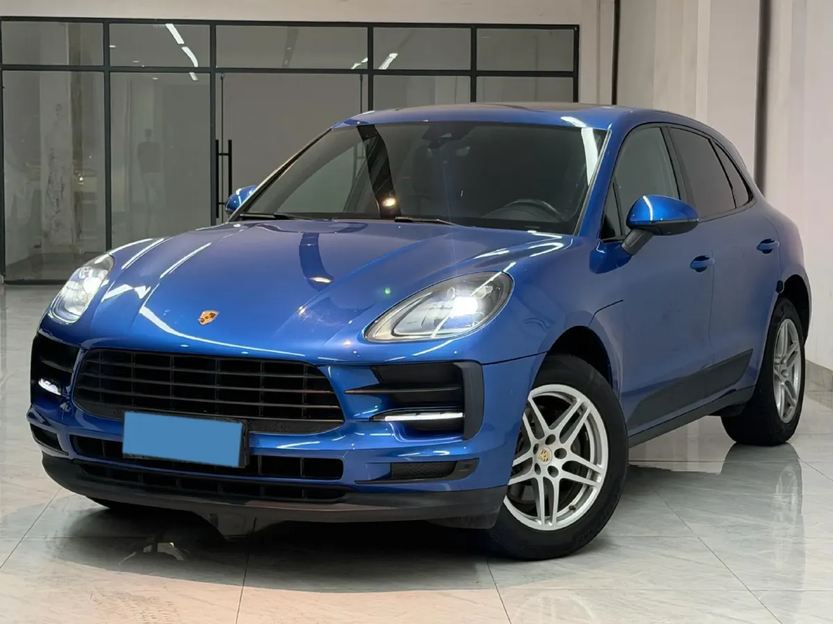 2018 Porsche Macan 2.0T 252HP L4 7DCT,autocango,china used car exporter,china ev exporter,chinese used car exporter,chinese used ev exporter