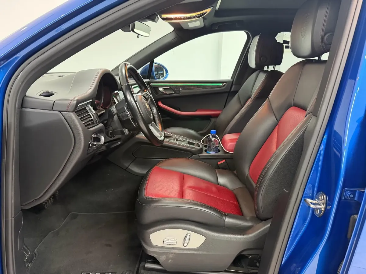 2018 Porsche Macan 2.0T 252HP L4 7DCT,autocango,china used car exporter,china ev exporter,chinese used car exporter,chinese used ev exporter