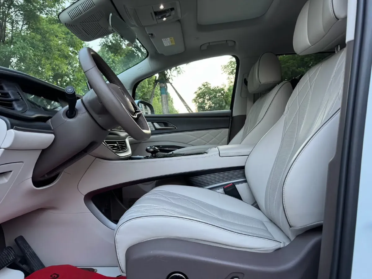 2022 Mercedes-Benz GLC Class 2.0T 197HP L4 9AT,autocango,china used car exporter,china ev exporter,chinese used car exporter,chinese used ev exporter