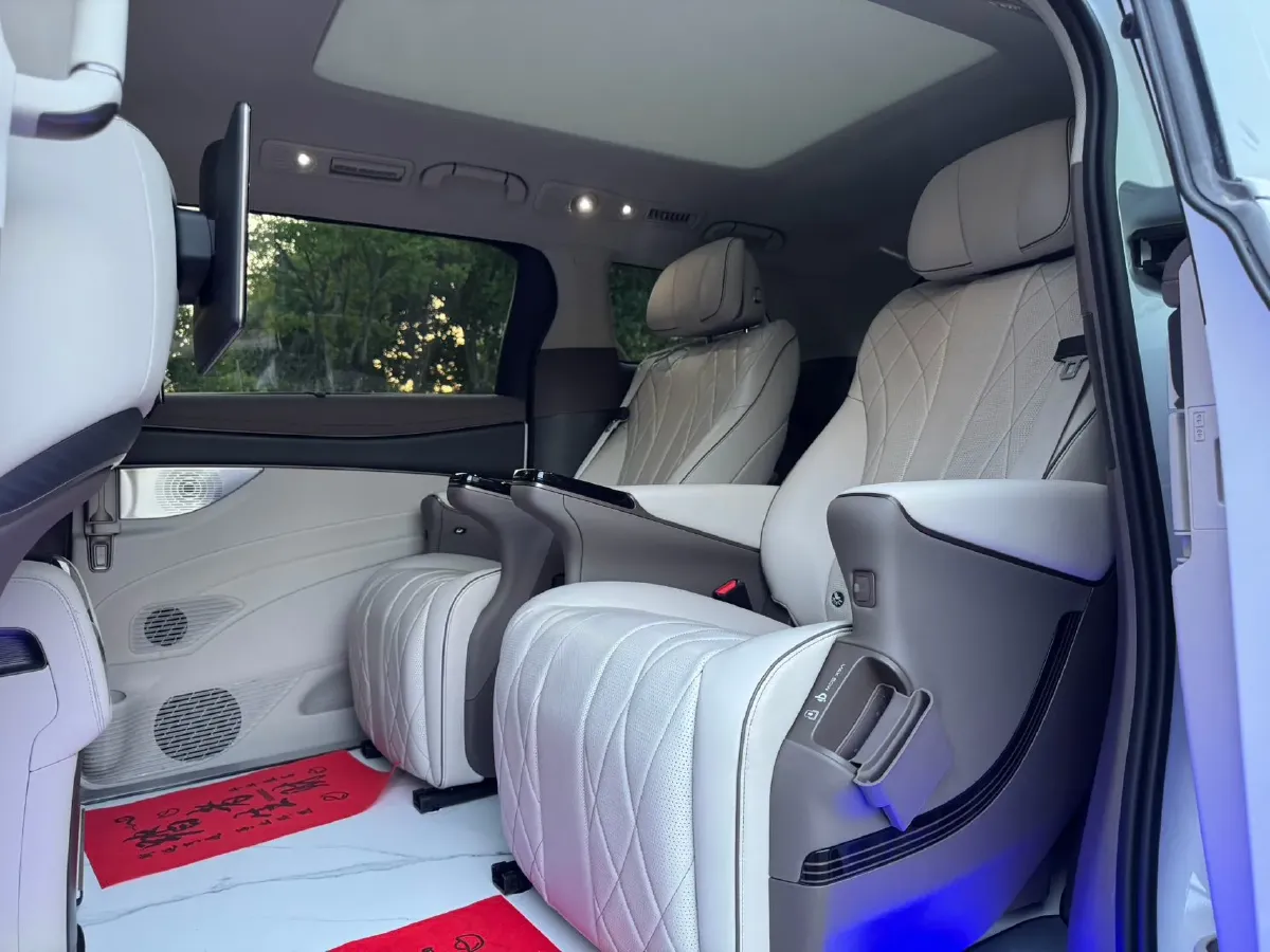 2022 Mercedes-Benz GLC Class 2.0T 197HP L4 9AT,autocango,china used car exporter,china ev exporter,chinese used car exporter,chinese used ev exporter