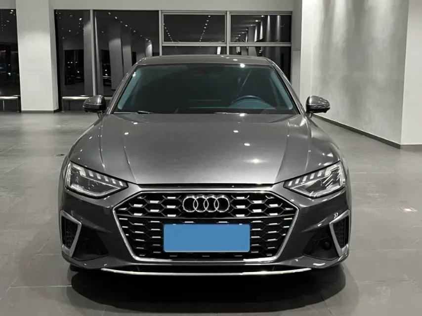 2020 Audi A4L 2.0T 190HP L4 7DCT,autocango,china used car exporter,china ev exporter,chinese used car exporter,chinese used ev exporter