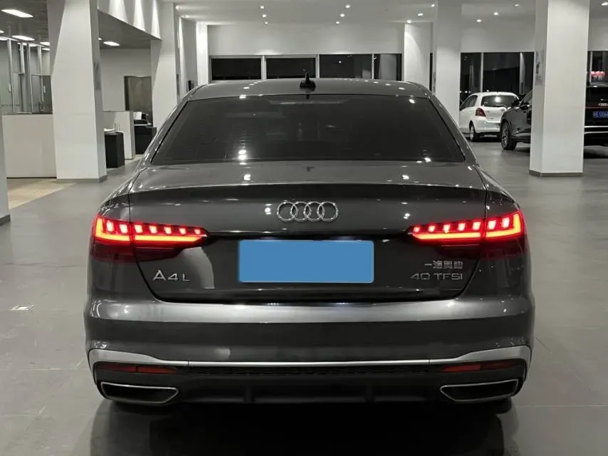 2020 Audi A4L 2.0T 190HP L4 7DCT,autocango,china used car exporter,china ev exporter,chinese used car exporter,chinese used ev exporter