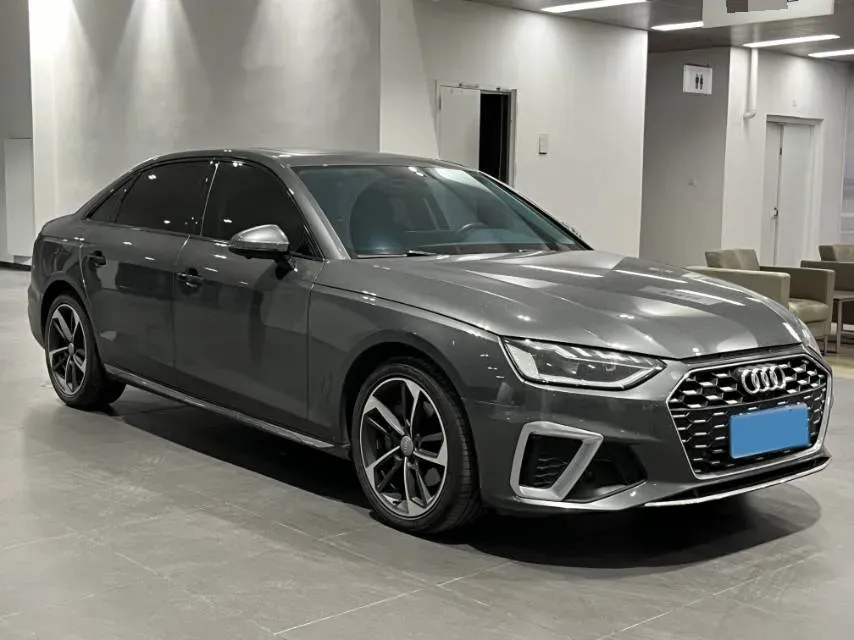 2020 Audi A4L 2.0T 190HP L4 7DCT,autocango,china used car exporter,china ev exporter,chinese used car exporter,chinese used ev exporter