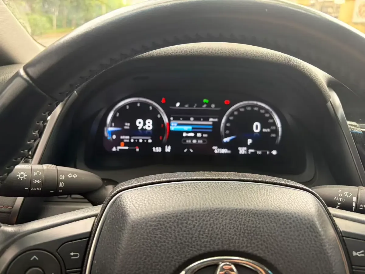 2021 Toyota Camry 2.5L 209HP L4 8AT,autocango,china used car exporter,china ev exporter,chinese used car exporter,chinese used ev exporter