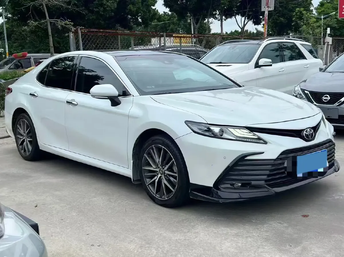 2021 Toyota Camry 2.5L 209HP L4 8AT,autocango,china used car exporter,china ev exporter,chinese used car exporter,chinese used ev exporter