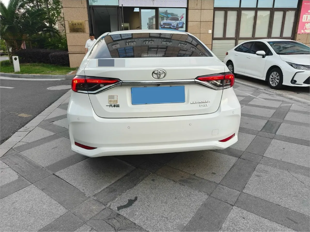 2021 Toyota Corolla 1.2T 116HP L4 CVT,autocango,china used car exporter,china ev exporter,chinese used car exporter,chinese used ev exporter