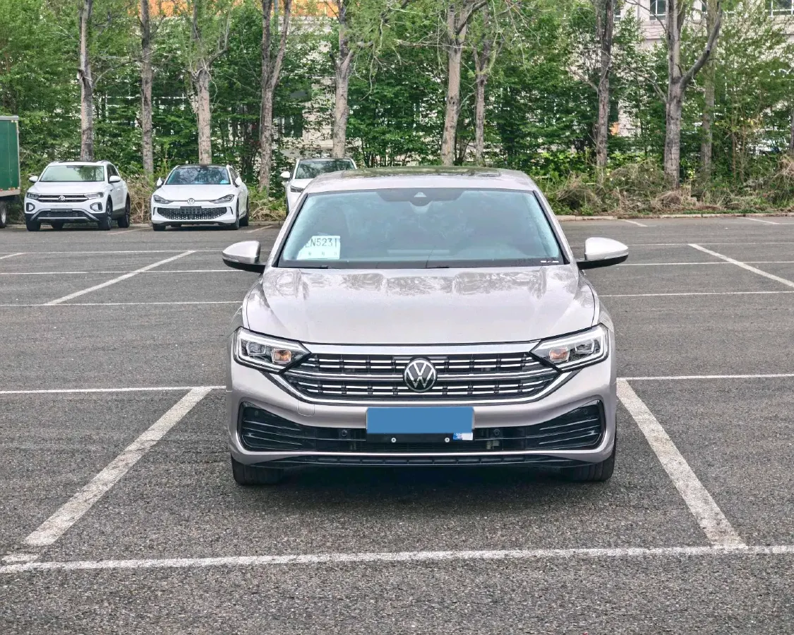 2023 Volkswagen Sagitar 1.4T 150HP L4 7DCT,autocango,china used car exporter,china ev exporter,chinese used car exporter,chinese used ev exporter