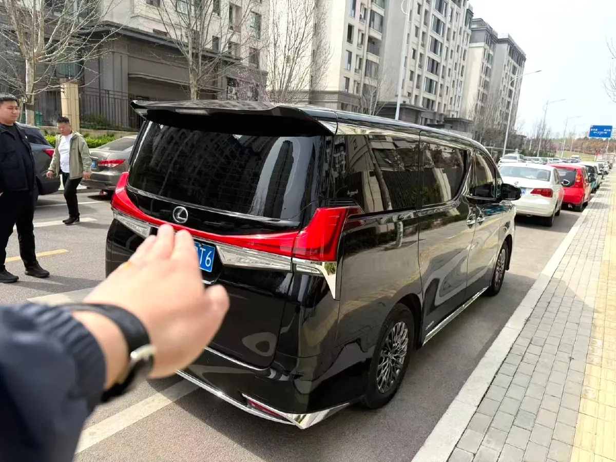 2020 Lexus LM 2.5L 117HP L4 E-CVT Hybrid,autocango,china used car exporter,china ev exporter,chinese used car exporter,chinese used ev exporter