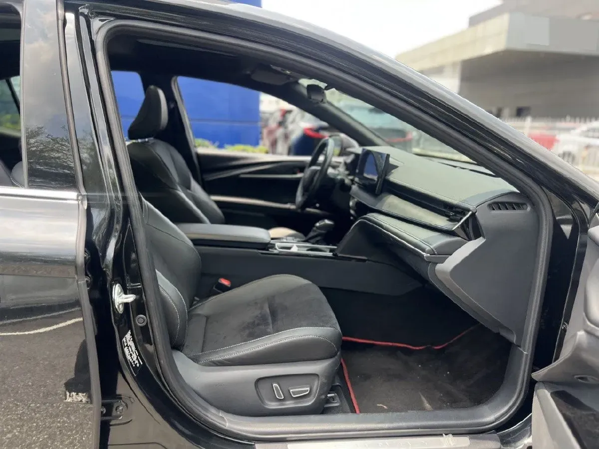 2024 Toyota Camry 2.0L 152HP L4 E-CVT Hybrid,autocango,china used car exporter,china ev exporter,chinese used car exporter,chinese used ev exporter