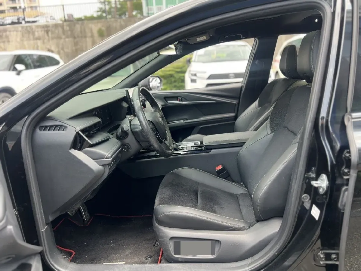2024 Toyota Camry 2.0L 152HP L4 E-CVT Hybrid,autocango,china used car exporter,china ev exporter,chinese used car exporter,chinese used ev exporter