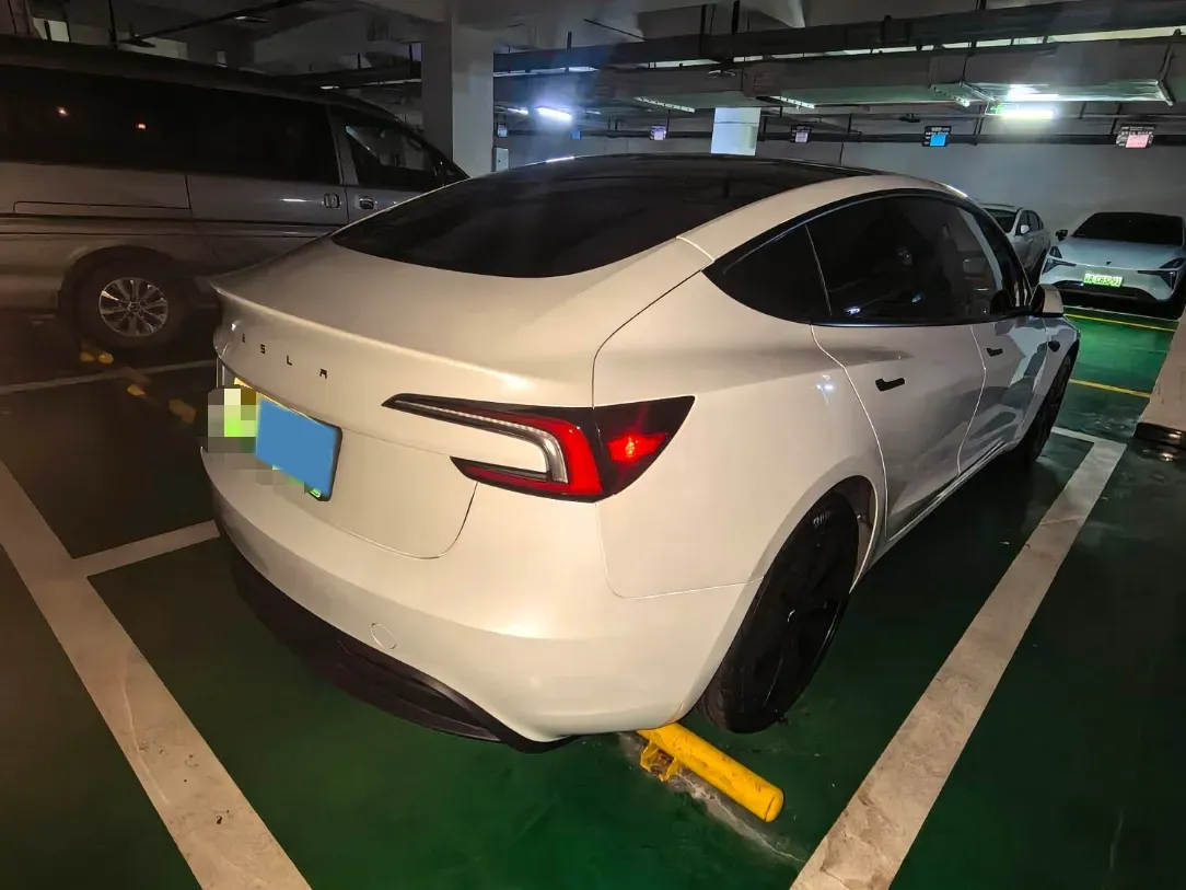 2025 Tesla Model 3 BEV 62.5KWH,autocango,china used car exporter,china ev exporter,chinese used car exporter,chinese used ev exporter