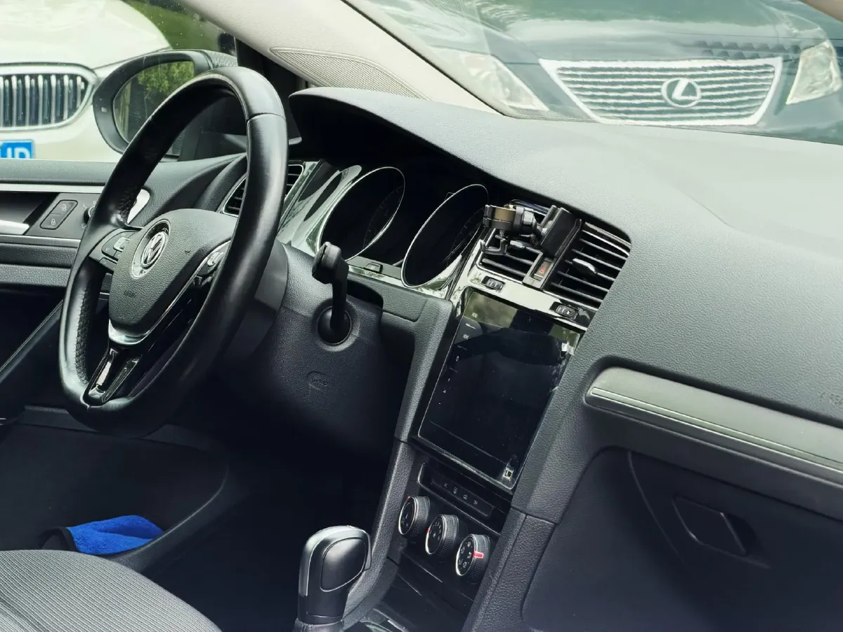 2020 Volkswagen Golf 1.4T 150HP L4 7DCT,autocango,china used car exporter,china ev exporter,chinese used car exporter,chinese used ev exporter