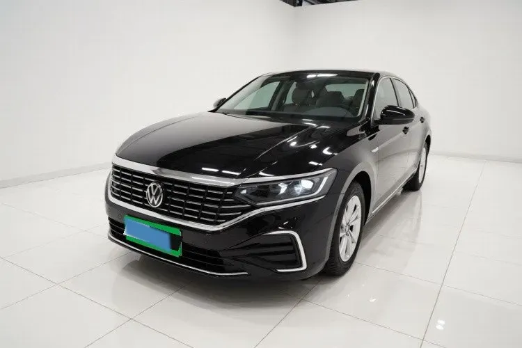 2022 Volkswagen Passat 1.4T 150HP L4 6DCT PHEV 13KWH,autocango,china used car exporter,china ev exporter,chinese used car exporter,chinese used ev exporter