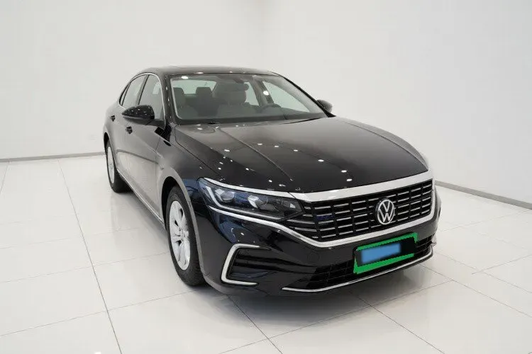 2022 Volkswagen Passat 1.4T 150HP L4 6DCT PHEV 13KWH,autocango,china used car exporter,china ev exporter,chinese used car exporter,chinese used ev exporter