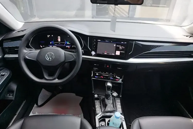 2022 Volkswagen Passat 1.4T 150HP L4 6DCT PHEV 13KWH,autocango,china used car exporter,china ev exporter,chinese used car exporter,chinese used ev exporter