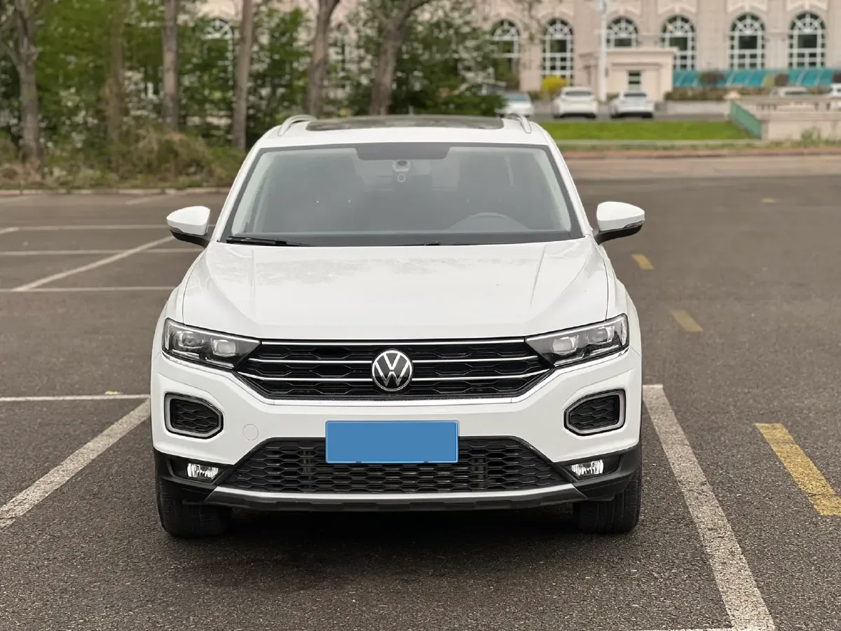 2021 Volkswagen T-Roc 1.4T 150HP L4 7DCT,autocango,china used car exporter,china ev exporter,chinese used car exporter,chinese used ev exporter