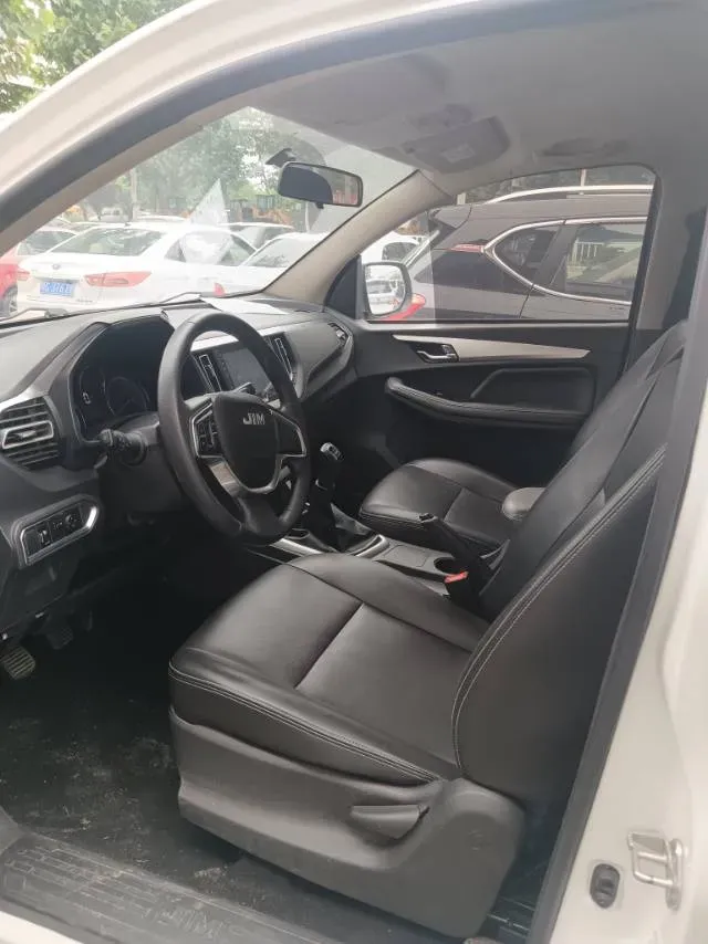 2022 Isuzu RE-MAX Jim 2.8T 120HP L4 5MT,autocango,china used car exporter,china ev exporter,chinese used car exporter,chinese used ev exporter