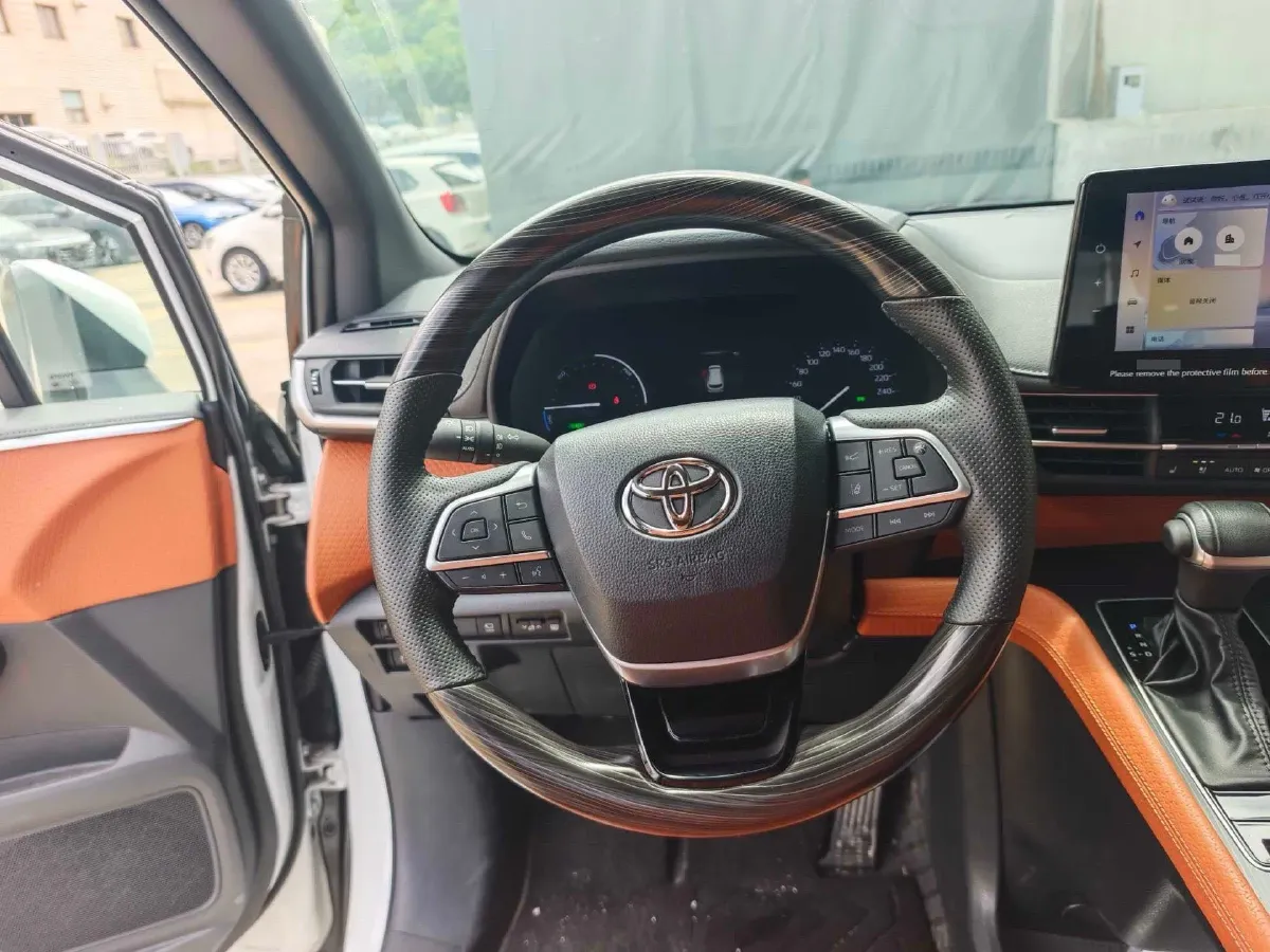 2024 Toyota Sienna 2.5L 189HP L4 E-CVT Hybrid,autocango,china used car exporter,china ev exporter,chinese used car exporter,chinese used ev exporter