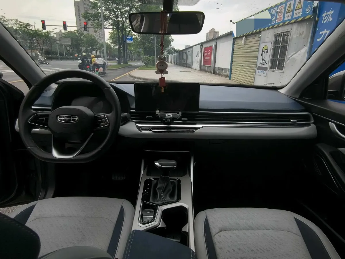 2022 Geely Emgrand 1.5L 114HP L4 CVT,autocango,china used car exporter,china ev exporter,chinese used car exporter,chinese used ev exporter