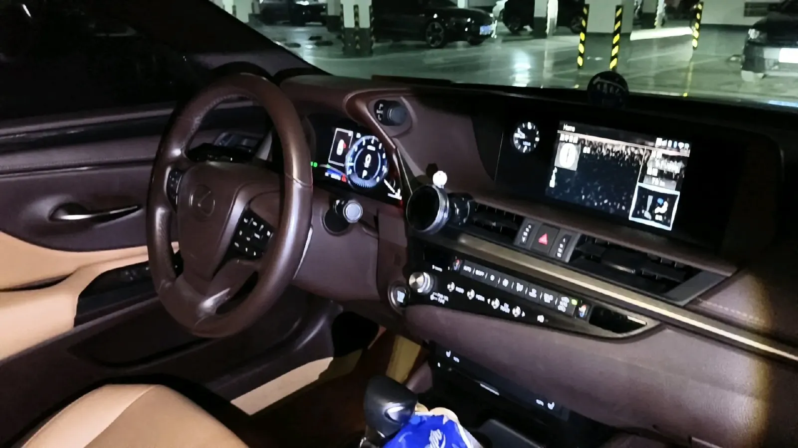 2020 Lexus ES 2.5L 178HP L4 E-CVT Hybrid,autocango,china used car exporter,china ev exporter,chinese used car exporter,chinese used ev exporter