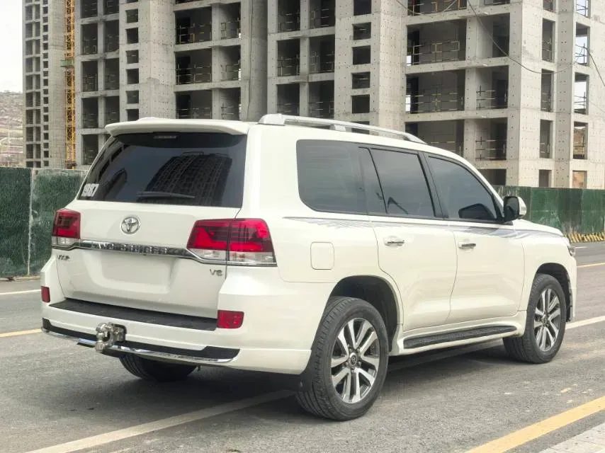 2015 Toyota Land Cruiser 4.0L 275HP V6 5AT,autocango,china used car exporter,china ev exporter,chinese used car exporter,chinese used ev exporter