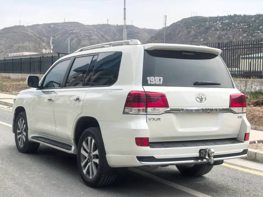 2015 Toyota Land Cruiser 4.0L 275HP V6 5AT,autocango,china used car exporter,china ev exporter,chinese used car exporter,chinese used ev exporter