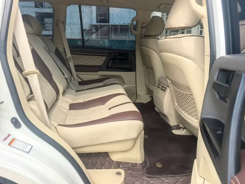 2015 Toyota Land Cruiser 4.0L 275HP V6 5AT,autocango,china used car exporter,china ev exporter,chinese used car exporter,chinese used ev exporter