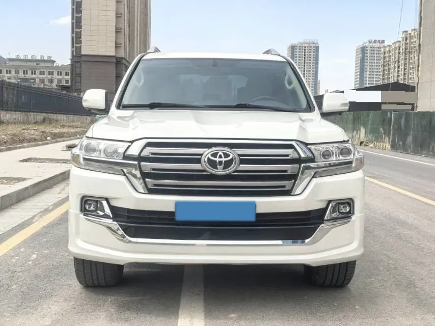 2015 Toyota Land Cruiser 4.0L 275HP V6 5AT,autocango,china used car exporter,china ev exporter,chinese used car exporter,chinese used ev exporter