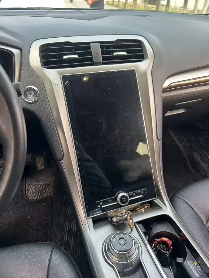 2020 Ford Mondeo 2.0T 207HP L4 6AT,autocango,china used car exporter,china ev exporter,chinese used car exporter,chinese used ev exporter