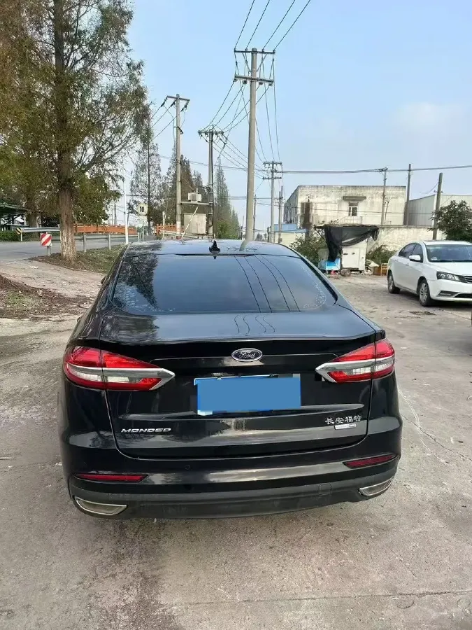 2020 Ford Mondeo 2.0T 207HP L4 6AT,autocango,china used car exporter,china ev exporter,chinese used car exporter,chinese used ev exporter