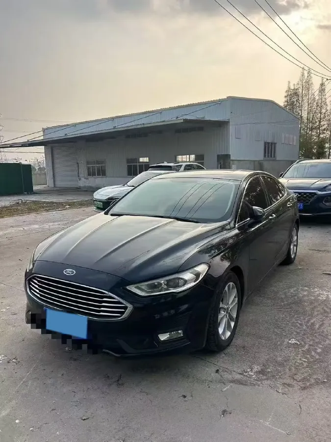2020 Ford Mondeo 2.0T 207HP L4 6AT,autocango,china used car exporter,china ev exporter,chinese used car exporter,chinese used ev exporter