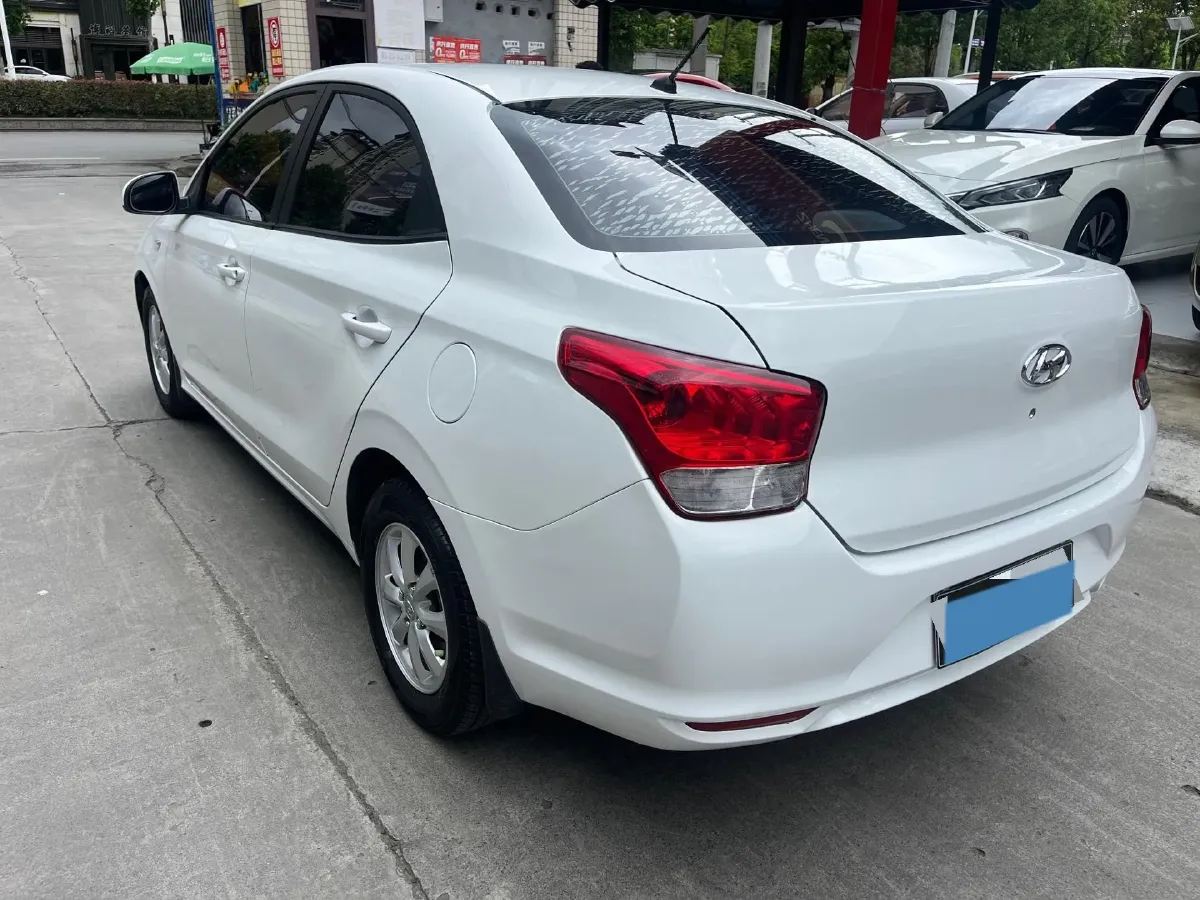 2017 Hyundai Reina 1.4L 95HP L4 5MT,autocango,china used car exporter,china ev exporter,chinese used car exporter,chinese used ev exporter