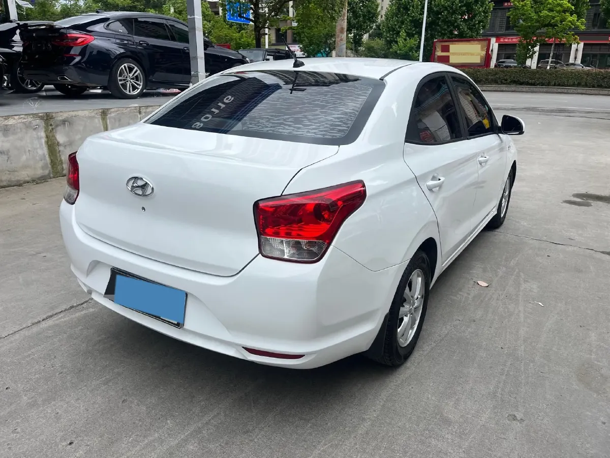 2017 Hyundai Reina 1.4L 95HP L4 5MT,autocango,china used car exporter,china ev exporter,chinese used car exporter,chinese used ev exporter