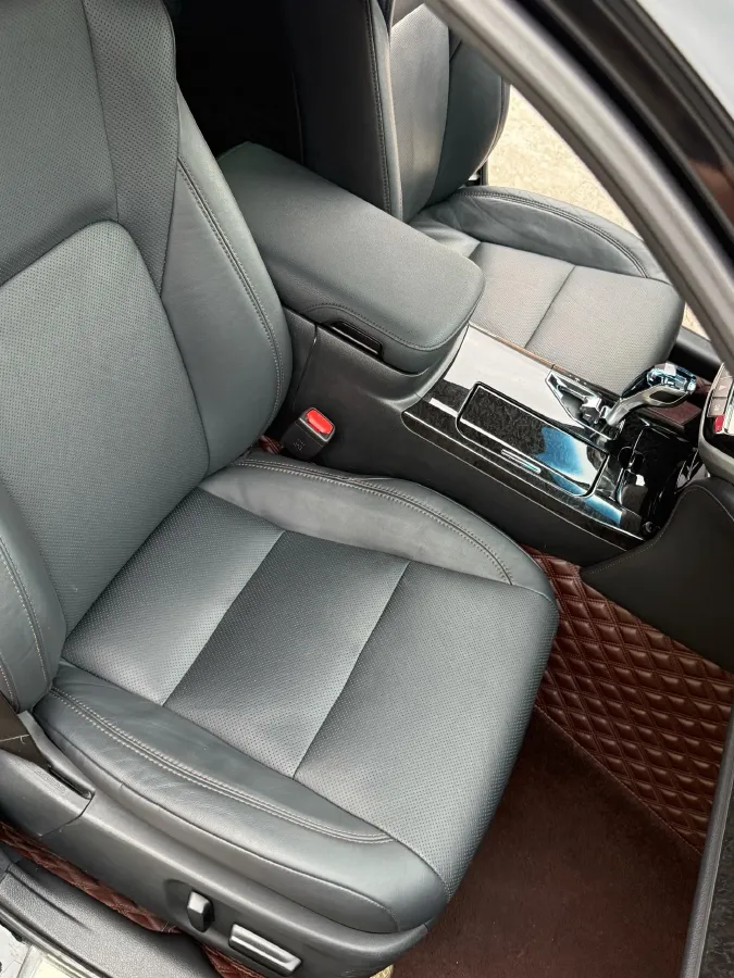 2018 Toyota Crown 2.0T 235HP L4 8AT,autocango,china used car exporter,china ev exporter,chinese used car exporter,chinese used ev exporter