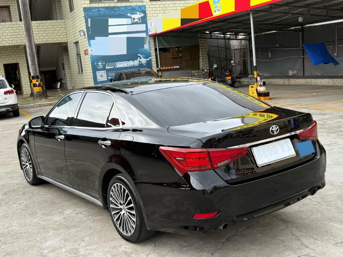2018 Toyota Crown 2.0T 235HP L4 8AT,autocango,china used car exporter,china ev exporter,chinese used car exporter,chinese used ev exporter