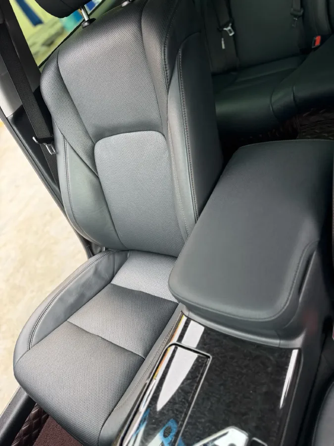 2018 Toyota Crown 2.0T 235HP L4 8AT,autocango,china used car exporter,china ev exporter,chinese used car exporter,chinese used ev exporter