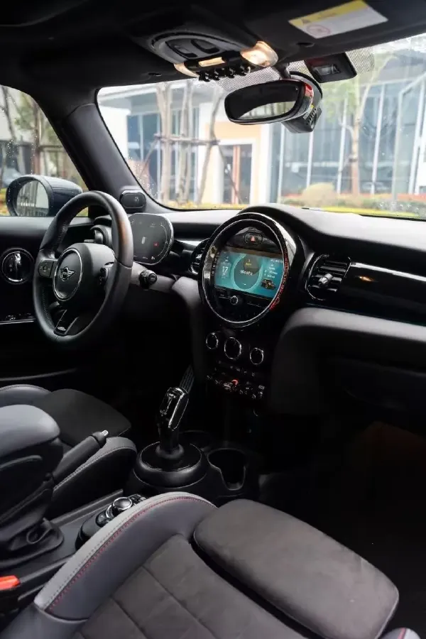 2023 MINI MINI 2.0T 192HP L4 7DCT,autocango,china used car exporter,china ev exporter,chinese used car exporter,chinese used ev exporter