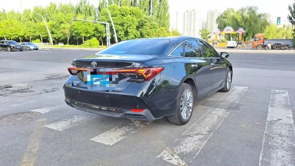 2024 Toyota Avalon 2.0L 152HP L4 E-CVT Hybrid,autocango,china used car exporter,china ev exporter,chinese used car exporter,chinese used ev exporter
