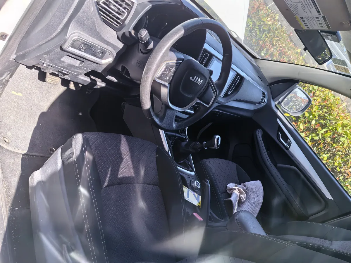2020 Isuzu LingTuo 2.5T 150HP L4 6AT,autocango,china used car exporter,china ev exporter,chinese used car exporter,chinese used ev exporter