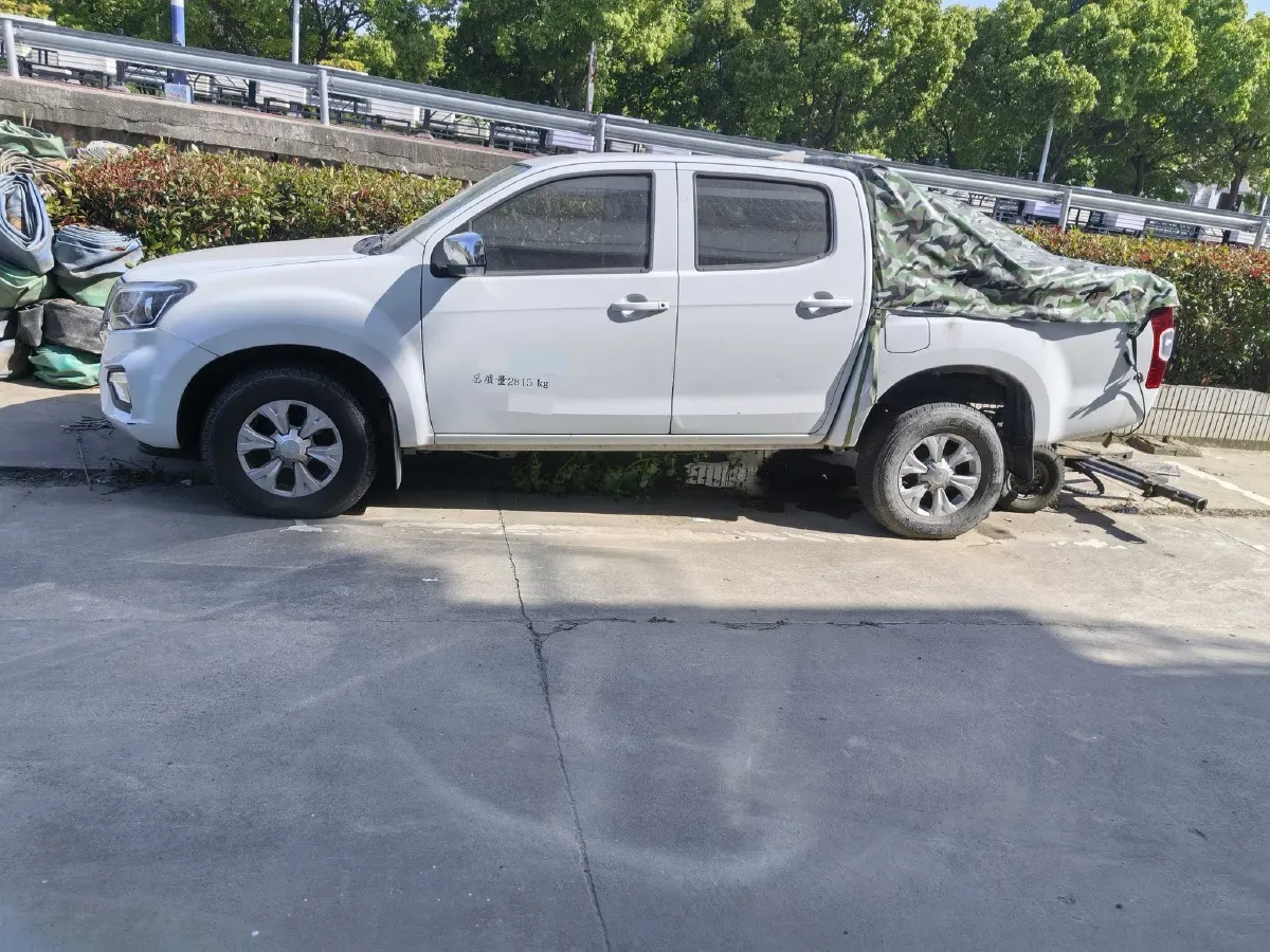 2020 Isuzu LingTuo 2.5T 150HP L4 6AT,autocango,china used car exporter,china ev exporter,chinese used car exporter,chinese used ev exporter