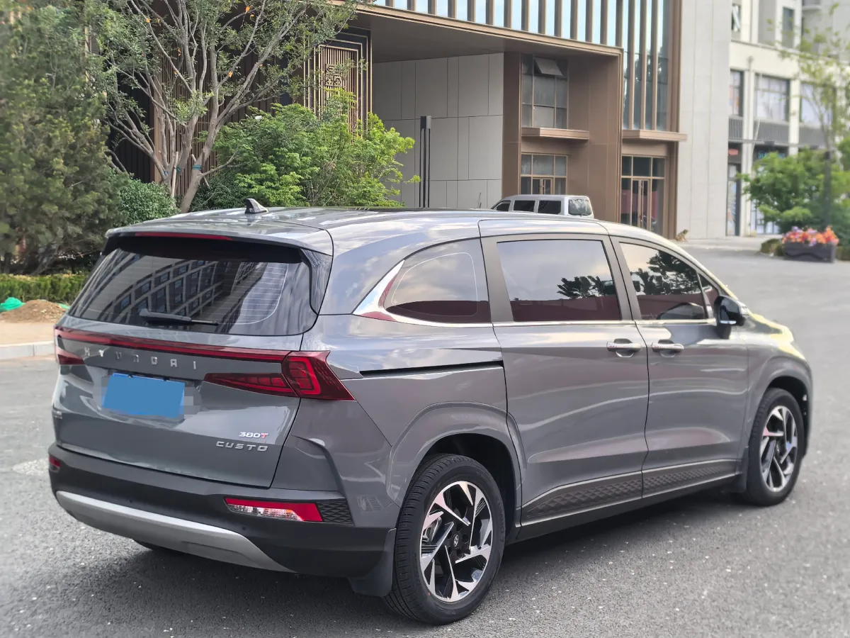 2021 Hyundai Custo 2.0T 236HP L4 8AT,autocango,china used car exporter,china ev exporter,chinese used car exporter,chinese used ev exporter