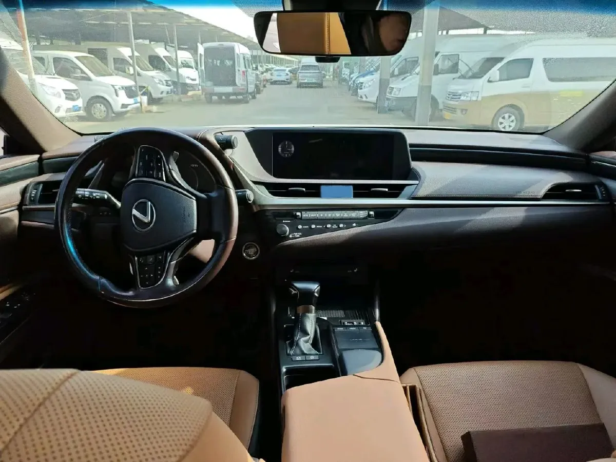2020 Lexus ES 2.0L 173HP L4 CVT,autocango,china used car exporter,china ev exporter,chinese used car exporter,chinese used ev exporter