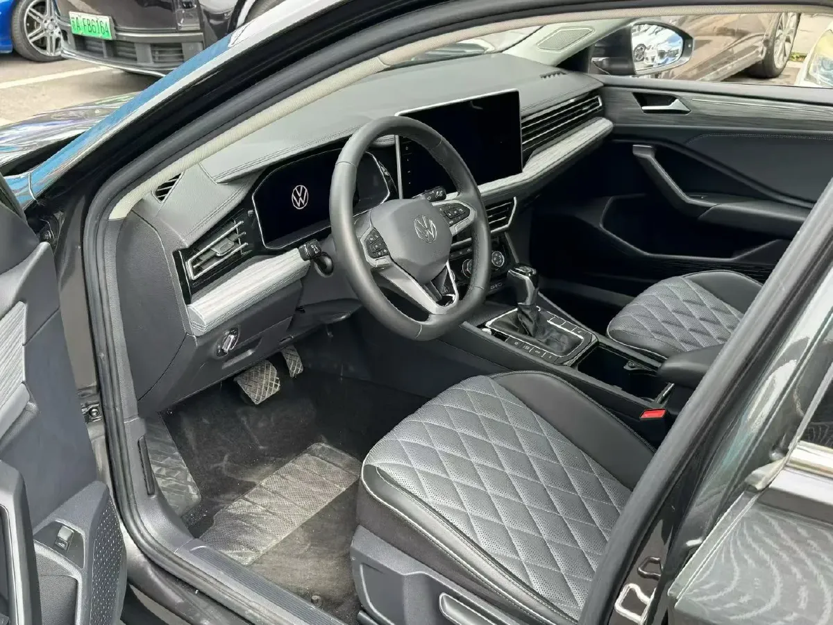 2023 Volkswagen Sagitar 1.5T 160HP L4 7DCT,autocango,china used car exporter,china ev exporter,chinese used car exporter,chinese used ev exporter