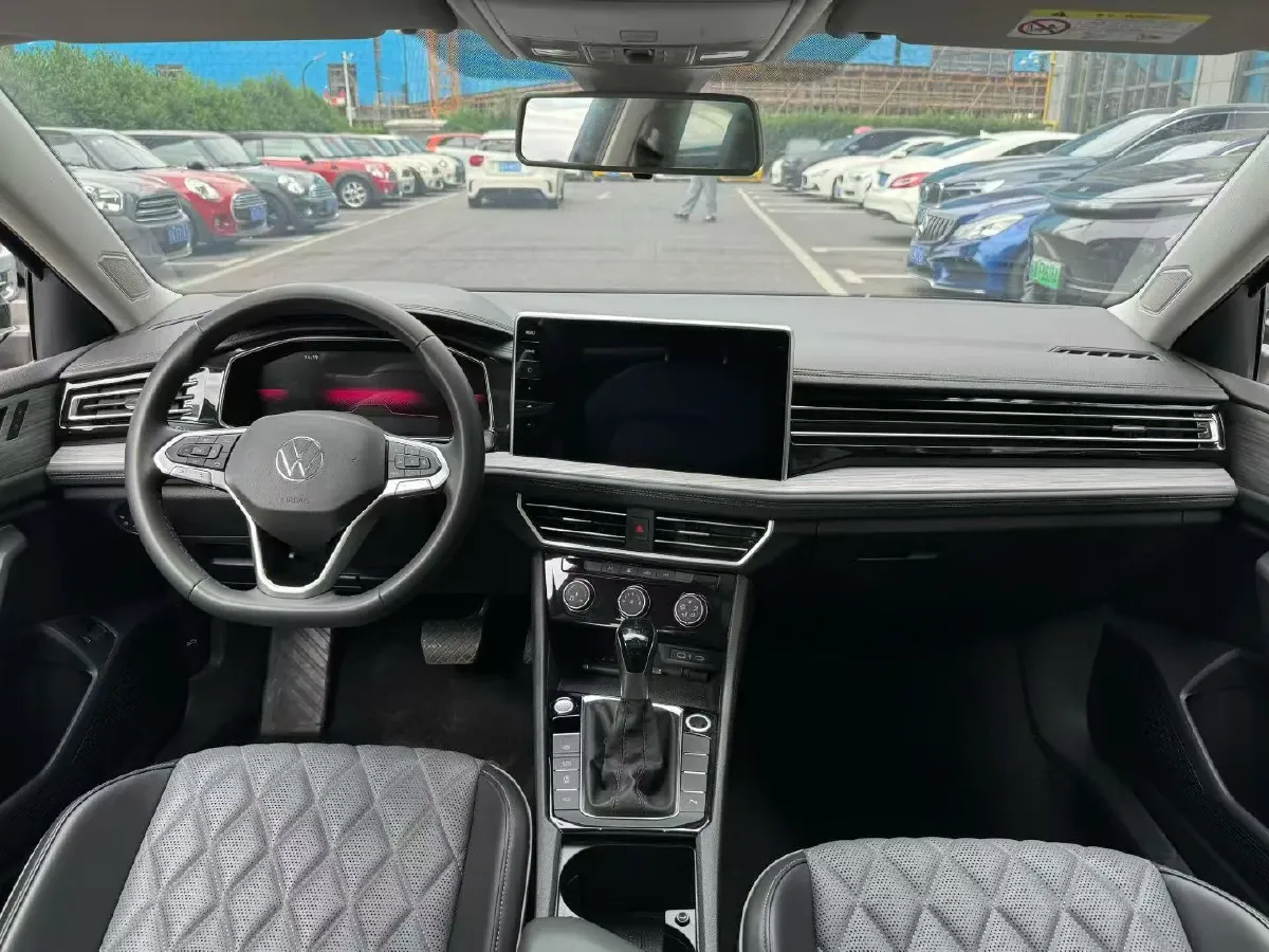 2023 Volkswagen Sagitar 1.5T 160HP L4 7DCT,autocango,china used car exporter,china ev exporter,chinese used car exporter,chinese used ev exporter
