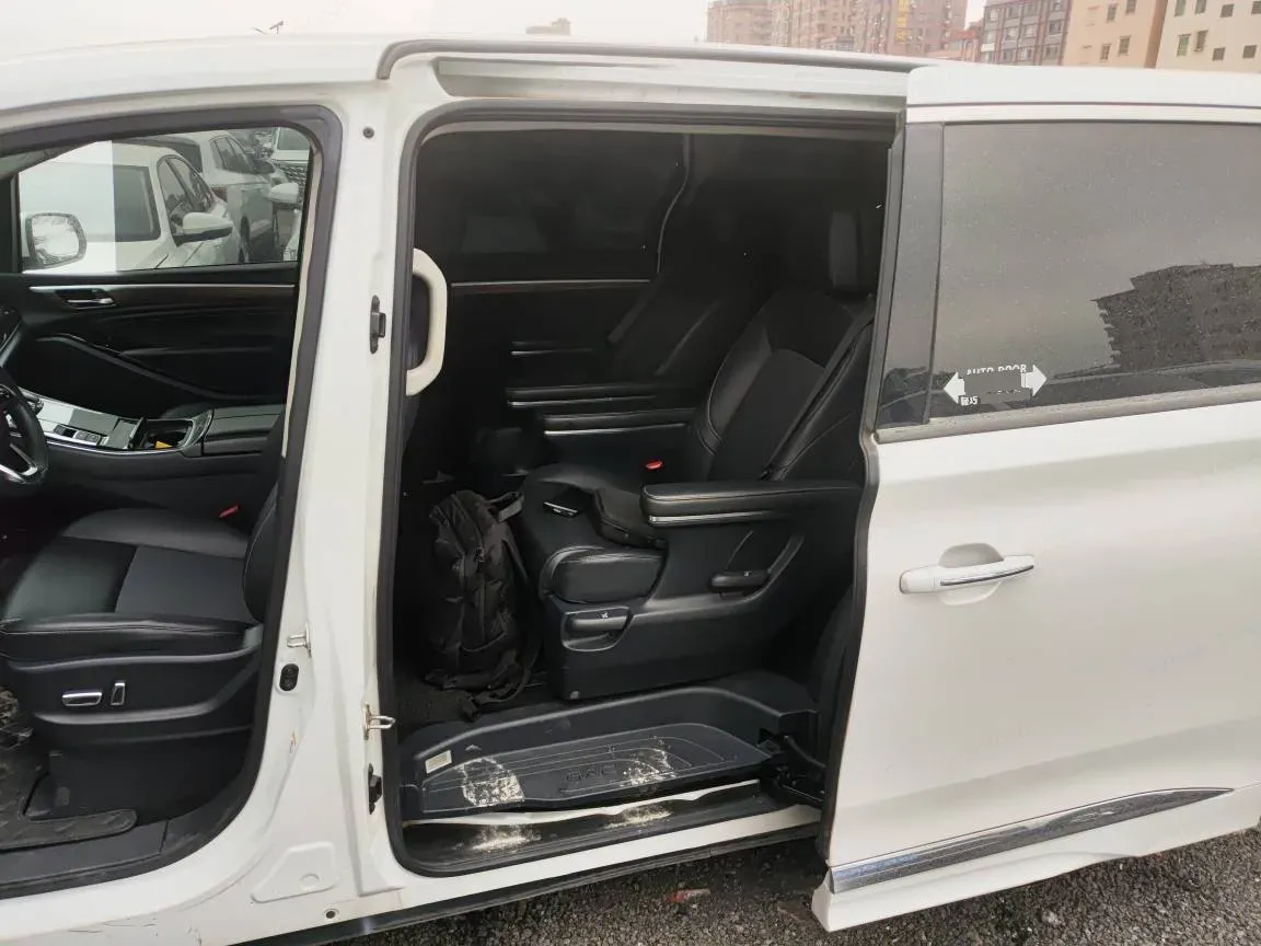 2023 GAC Trumpchi M8 2.0T 252HP L4 8AT,autocango,china used car exporter,china ev exporter,chinese used car exporter,chinese used ev exporter