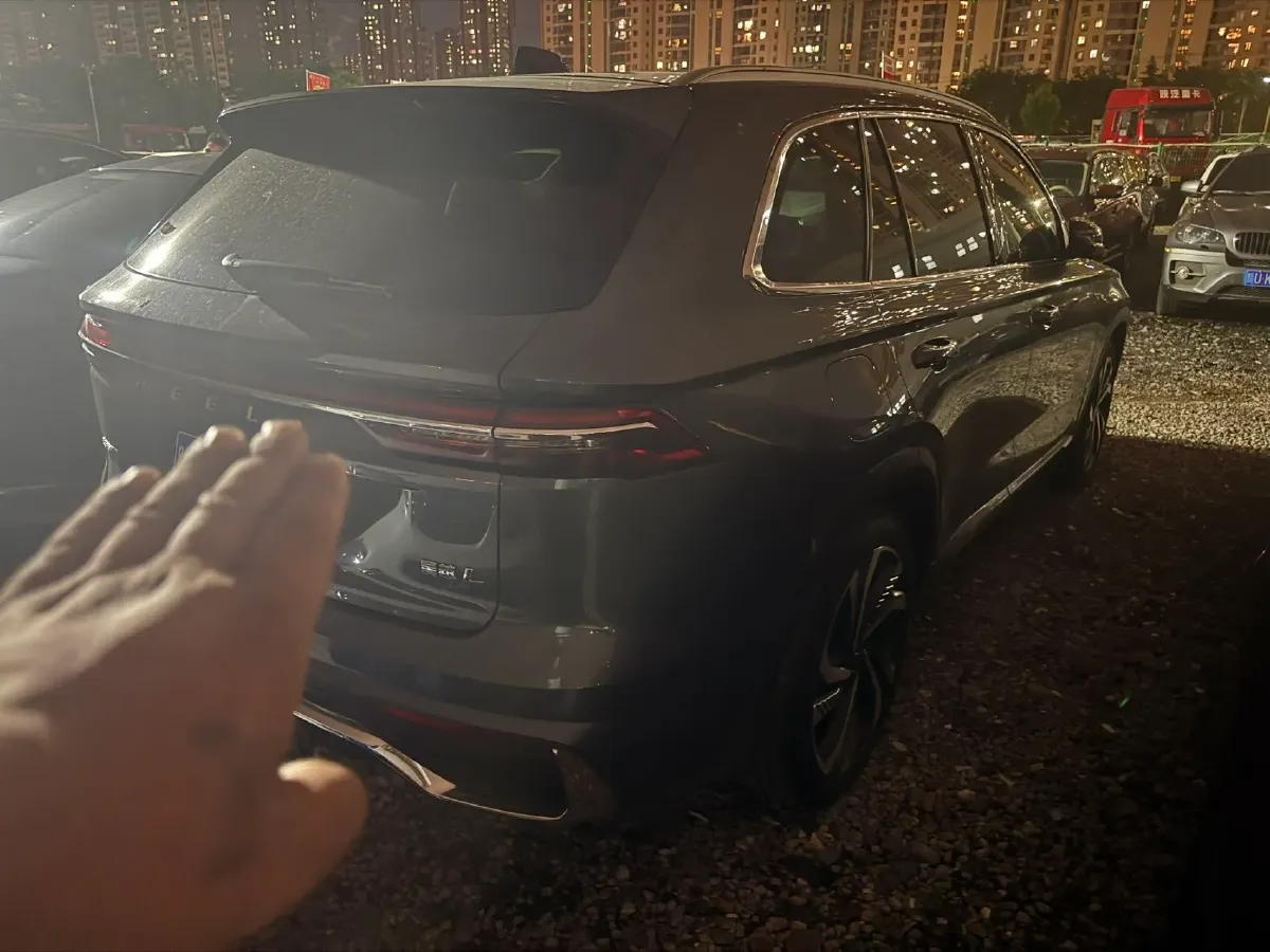2021 Geely Monjaro 2.0T 218HP L4 7DCT,autocango,china used car exporter,china ev exporter,chinese used car exporter,chinese used ev exporter